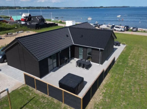 "Eino" - 30m from the sea in SE Jutland