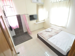 Spice Arena Bungalow Hostel