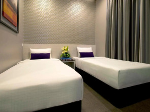 V Hotel Bencoolen