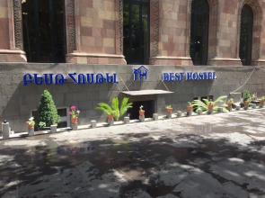 Best Hostel Republic Square