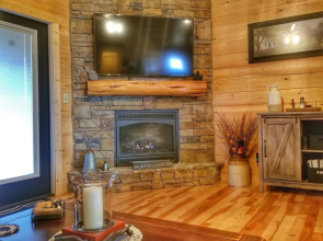 Streamside Hideaway- Copperhill TN