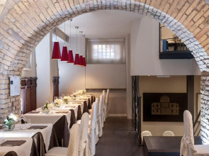 Metropolis - Hotel di Charme