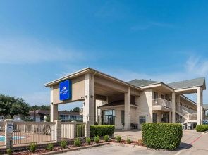 Americas Best Value Inn & Suites Ft. Worth S
