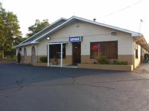 Loyalty Inn Rockingham