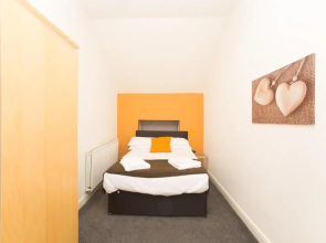 Elms West Apartments