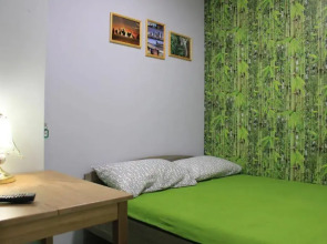 Chernyahovskogo Apartments 5v