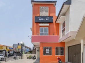OYO Living 1877 Side Corner