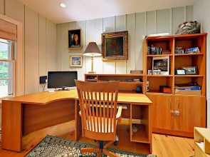 Family-friendly 4br W/ Ocean Views 4 Bedroom Home