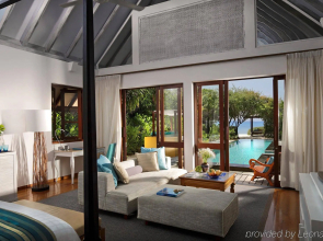 Four Seasons Resort  Maldives at Landaa Giraavaru