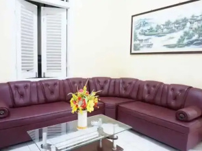 R7 Homestay Nani Wartabone