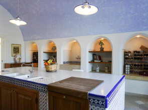 Extraordinary Estate with pool m800