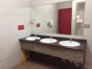 Travellers Place Hostel
