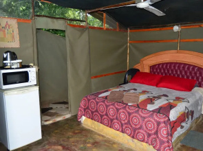 Amanzimlotzi Riverside Bush Tent for 3 Adults in Limpopo, Kruger Park