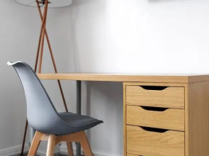 City Centre Studio 9 with Kitchenette, Free Wifi and Smart TV with Netflix by Yoko Property