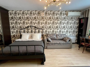 Tolstoy Apart (Толстой Апарт) на улице Демонстрации 38