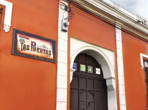 Hostal Las Puertas - Hostel