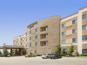 Courtyard Lufkin