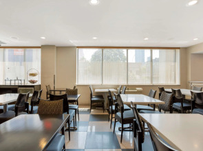 Best Western Plus Plaza Hotel