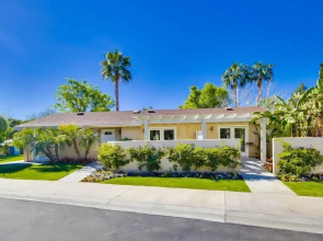 Emerald Desert RV Resort