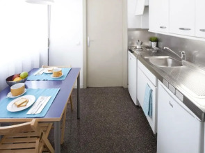 Residencia Universitaria Resa La Ciutadella -Campus Accomodation