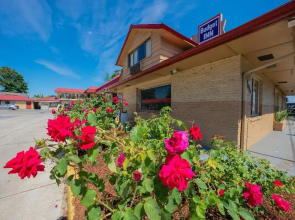 Budget Inn Gladstone By OYO - Portland/Clackamas