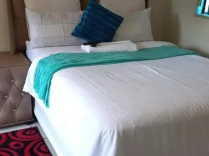 26 Zea Avenue Arcon Park Guest House