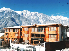 Hotel Paradise Inn