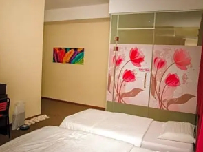 Times Traveller Lodge