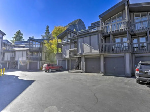 Creekside Frisco Condo w/ Views & Pool Access!