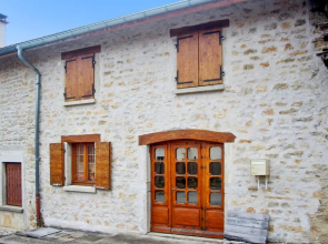 House With 3 Bedrooms in Cleyzieu, With Wonderful Mountain View and Fu