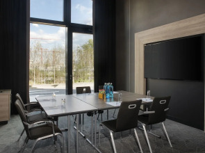 Holiday Inn Frankfurt Airport by IHG