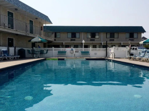Sand Pebble Motor Lodge