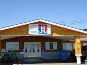 Anchor Motel and Suites