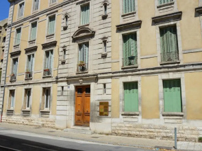 Appartement intra muros 8 personnes climatisé Wifi stationnement facile