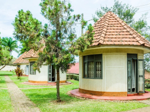 Buziga Country Resort