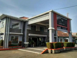 Hotel Purnama Cipayung