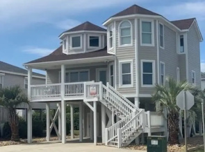 Quick Getaway - 4 Br Home
