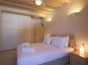 Bluewave Villa
