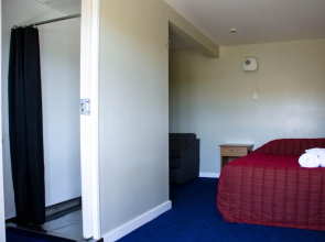 Fox Glacier Jade Hotel