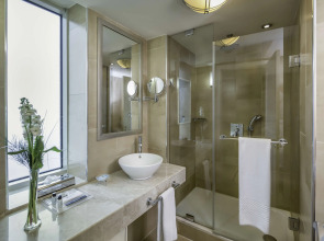 Titanic Port Bakirkoy