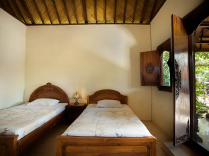 Segara Bukit Seaside Cottages
