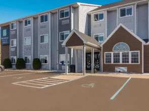 Rodeway Inn and Suites