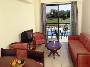 Tsokkos Gardens Hotel & Hotel Apartments