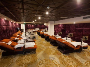 Binhe  Hotspring  Holiday  Hotel