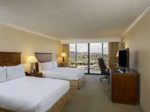 Crowne Plaza Ontario