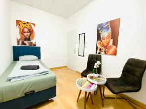 Cozy 3 Bedroom Apartment in Quiet Area