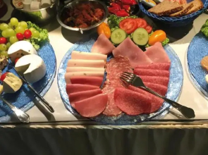 Bed  Breakfast Bredl