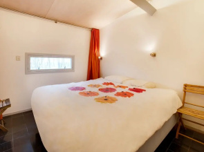 Pleasant Holiday Home in Gaastmeer with Sauna
