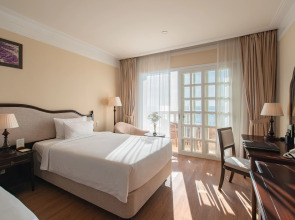 Sunrise Nha Trang Beach Hotel & Spa