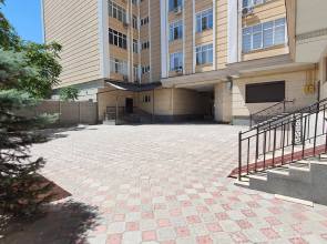 White apartment with panoramic view in the center